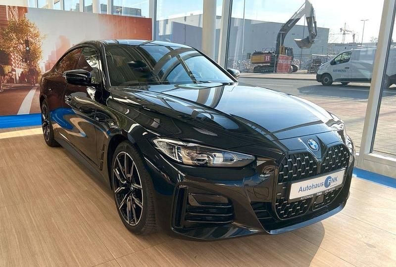 Saphirschwarz Gebraucht 2024 BMW 420 M Sport Limousine | 45.700 € (Fairer Preis) - Bild 1/4