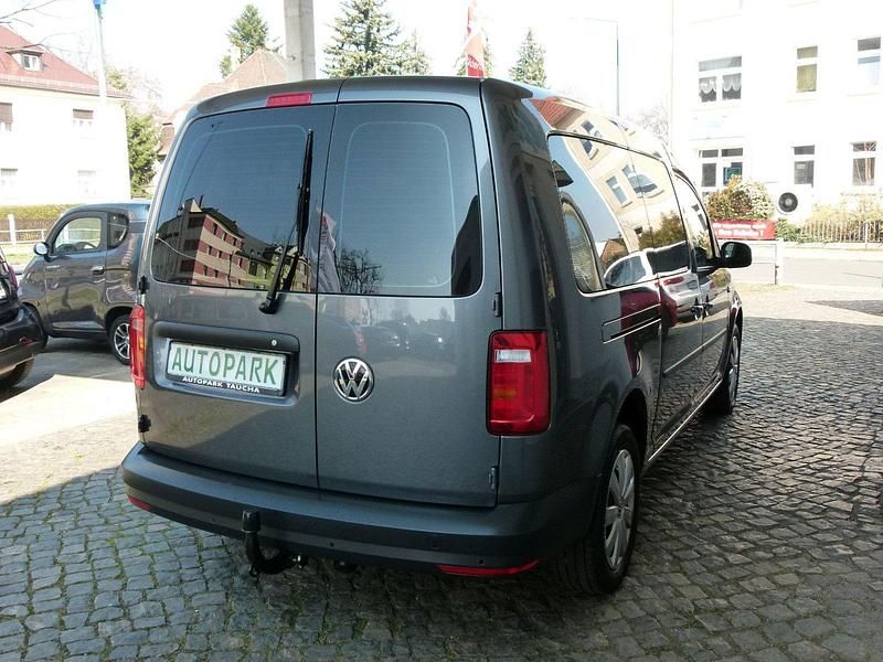 Gebraucht VW Caddy Maxi 131 PS (96 kW) 2019 Grau Van / Kleinbus