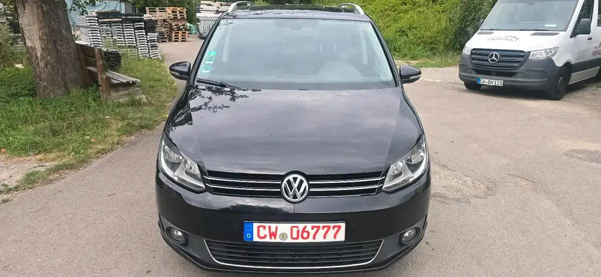 Gebraucht VW Touran 140 PS (102 kW) 2012 Schwarz Van / Kleinbus
