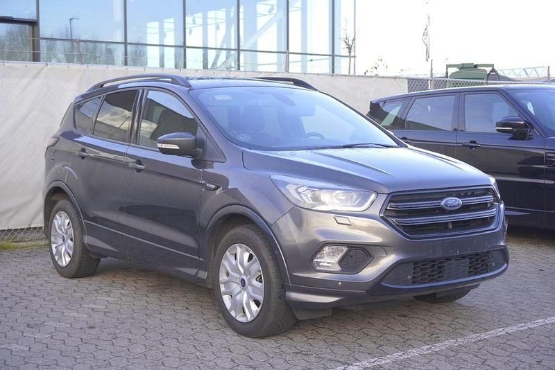 Gebraucht Ford Kuga ST-Line 120 PS (88 kW) 2018 Grau SUV