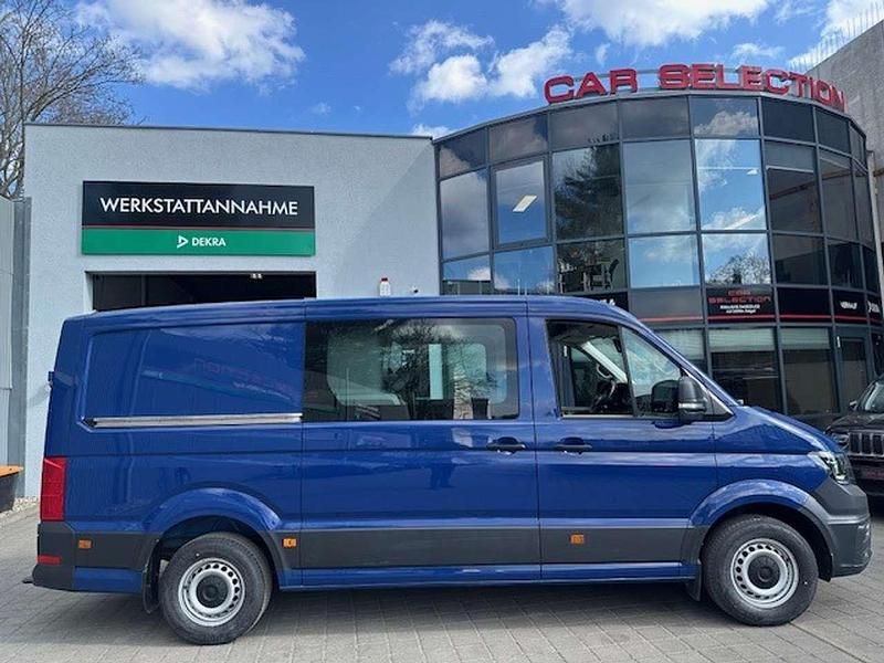 Gebraucht VW Crafter 140 PS (102 kW) 2021 Blau (metallic) Van