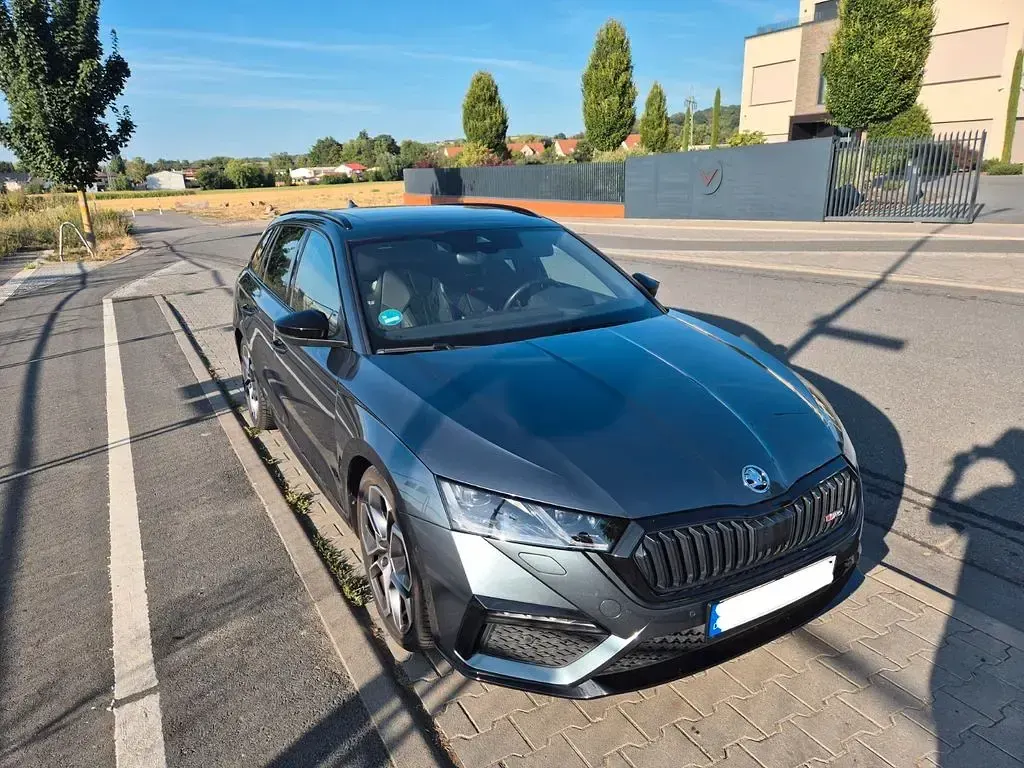 Gebraucht Skoda Octavia RS 200 PS (147 kW) 2021 Grau Kombi