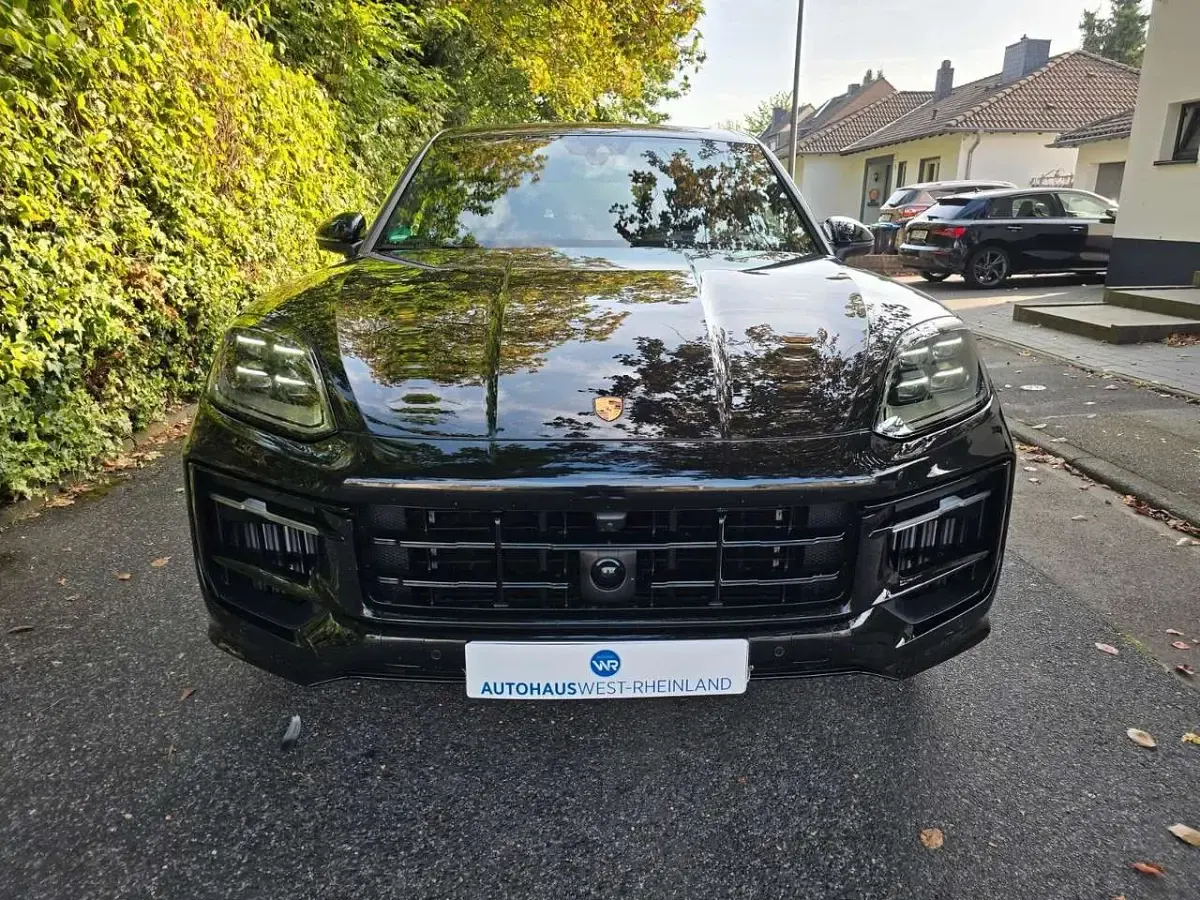 Gebraucht Porsche Cayenne S Sport 475 PS (349 kW) 2024 Schwarz SUV