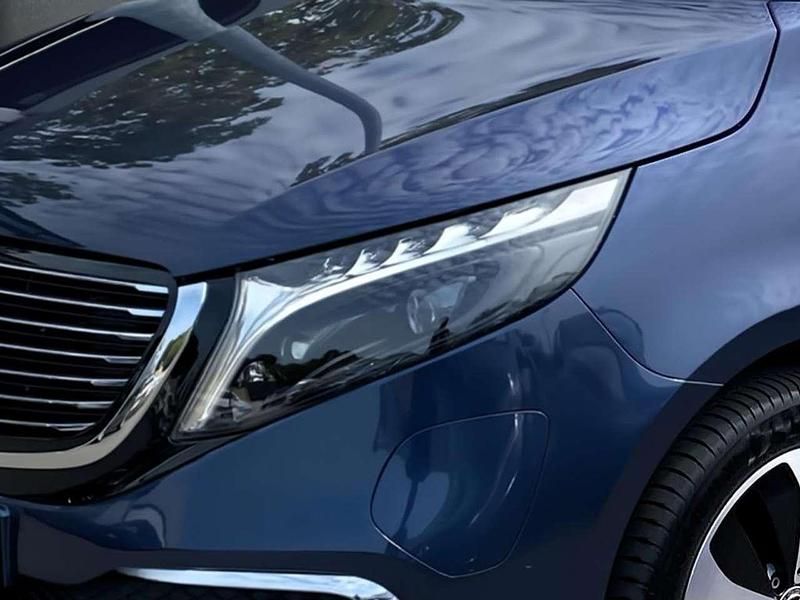 Gebraucht Mercedes EQV300 Avantgarde 150 kW (204 PS) 2024 Blau Van / Kleinbus