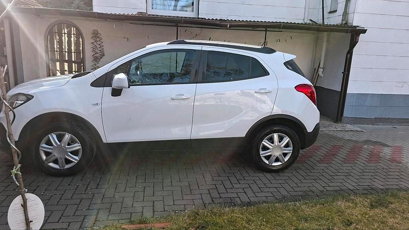 Gebraucht Opel Mokka 131 PS (96 kW) 2012 Weiß SUV