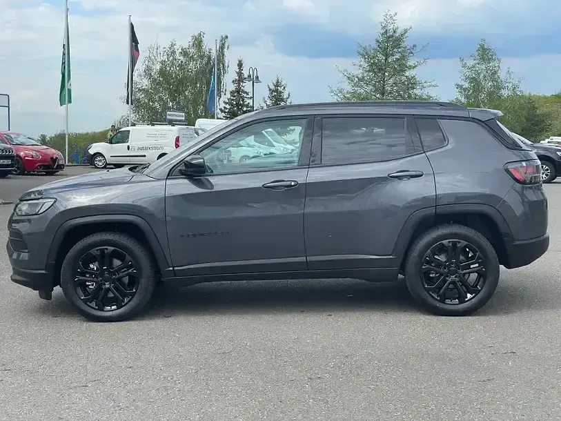 Gebraucht Jeep Compass Night Eagle 131 PS (96 kW) 2023 Grau SUV