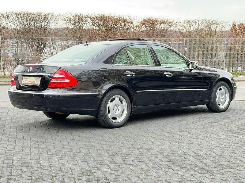 Gebraucht Mercedes E320 224 PS (164 kW) 2005 Schwarz Limousine