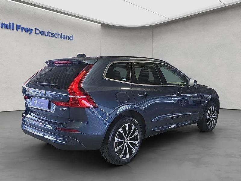 Gebraucht Volvo XC60 Core 250 PS (183 kW) 2024 Blau SUV