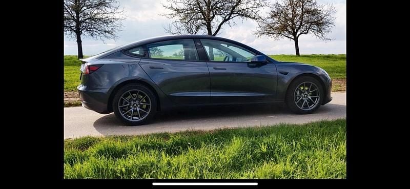 Gebraucht Tesla Model 3 208 kW (283 PS) 2022 Grau Limousine