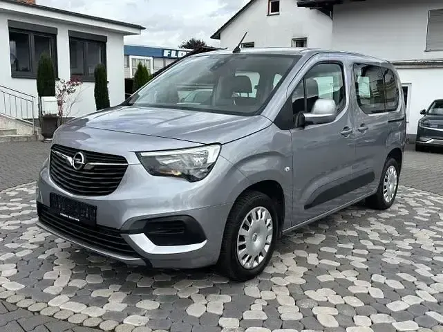 Gebraucht Opel Combo Edition 110 PS (80 kW) 2020 Silber Van / Kleinbus