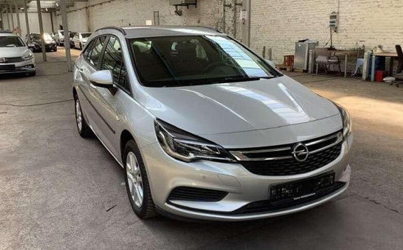 Silber Gebraucht 2019 Opel Astra Edition Kombi | 9.999 € (Guter Preis) - Bild 1/4