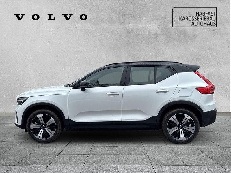 Gebraucht Volvo XC40 Plus 169 kW (231 PS) 2022 Crystal white / metallic SUV