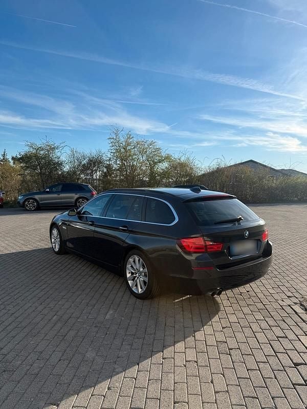 Gebraucht BMW 530 258 PS (189 kW) 2012 Grau Kombi