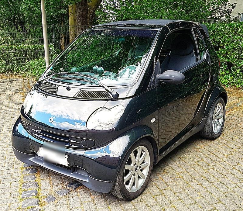 Schwarz Gebraucht 2003 Smart ForTwo Cabrio Passion Cabrio | 3.700 € (Teuer) - Bild 1/4