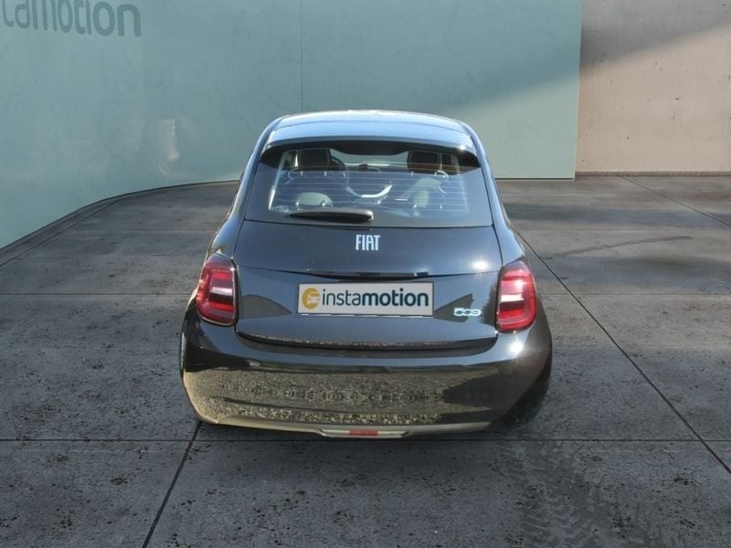 Gebraucht Fiat 500e Action 69 kW (95 PS) 2022 Schwarz Limousine