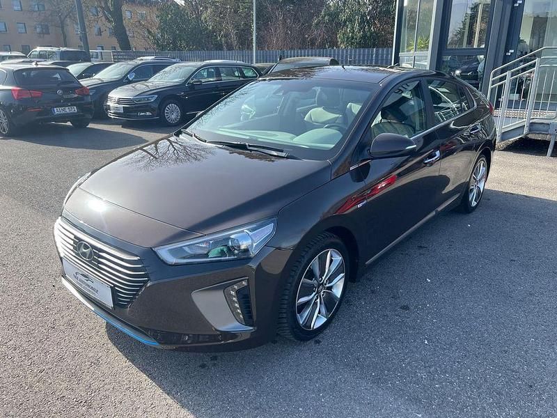Gebraucht Hyundai Ioniq 141 PS (103 kW) 2019 Braun Kleinwagen