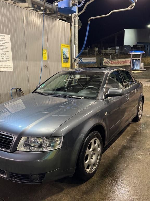 Second-hand Audi A4 170 CP (125 kW) 2003 Gri Berlinǎ