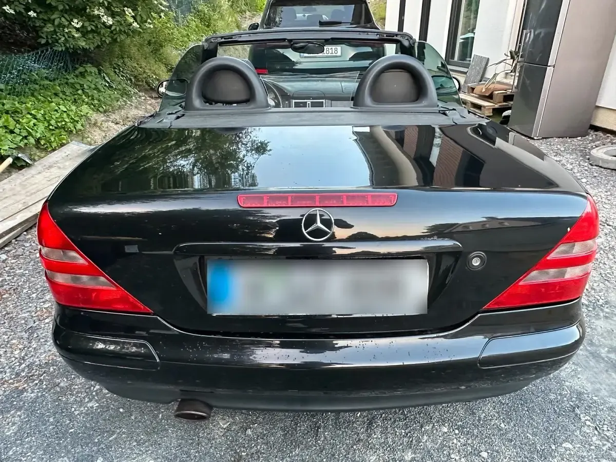 Gebraucht Mercedes SLK230 193 PS (141 kW) 2000 Schwarz Cabrio