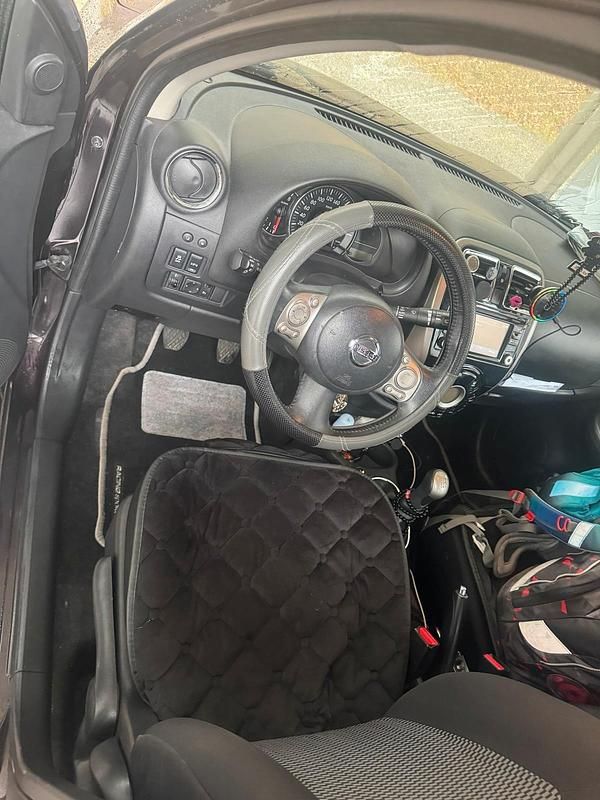 Gebraucht Nissan Micra 69 PS (50 kW) 2014 Violet Kleinwagen