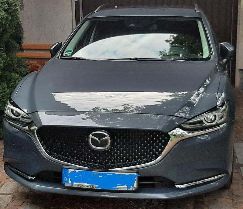 Grau Gebraucht 2021 Mazda 6 Kombi | 21.890 € (Guter Preis) - Bild 1/4