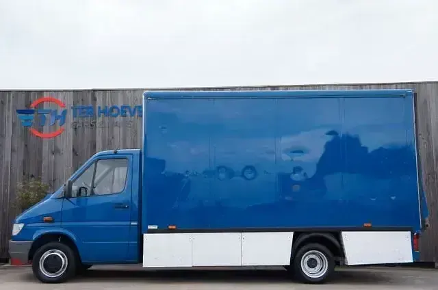 Używany Mercedes Sprinter 122 KM (89 kW) 1998 Van