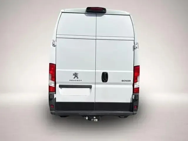 Gebraucht Peugeot Boxer Premium 165 PS (121 kW) 2022 Manufacturer Van