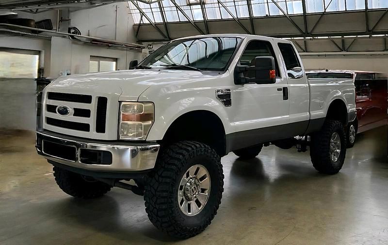 Gebraucht Ford F250 305 PS (224 kW) 2008 Weiß Pickup