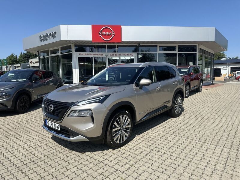 Silber Neu 2025 Nissan X-Trail Tekna+ SUV | 52.990 € - Bild 1/4