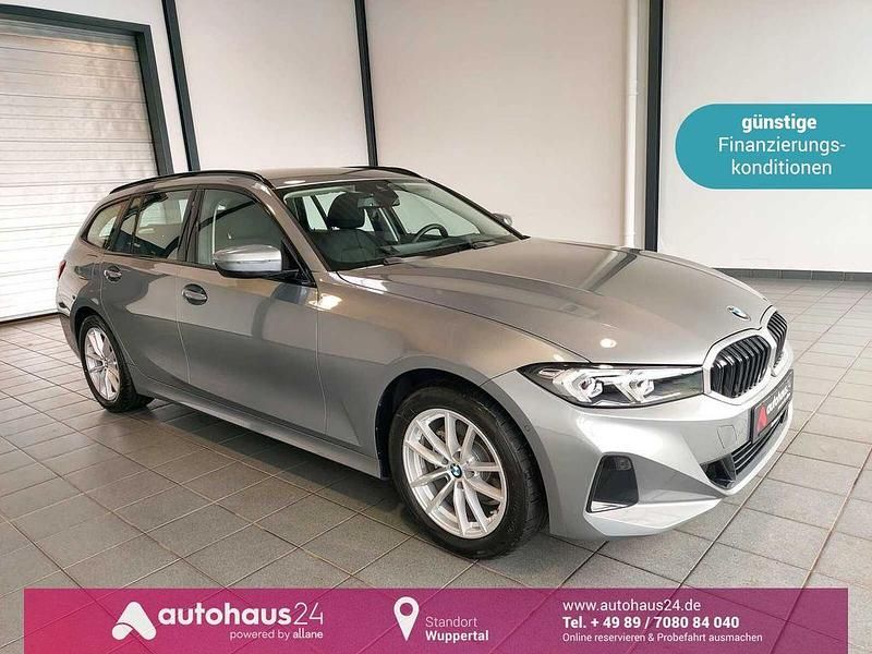 Grau Gebraucht 2023 BMW 320 Limousine | 35.990 € (Guter Preis) - Bild 1/4