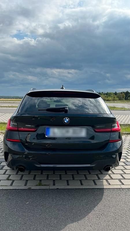 Gebraucht BMW 330 M Sport 265 PS (194 kW) 2019 Schwarz Kombi
