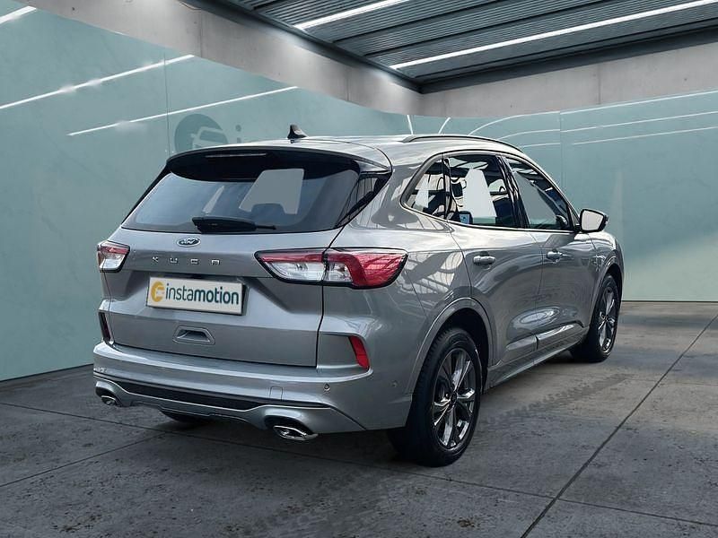 Gebraucht Ford Kuga 150 PS (110 kW) 2023 Silber SUV