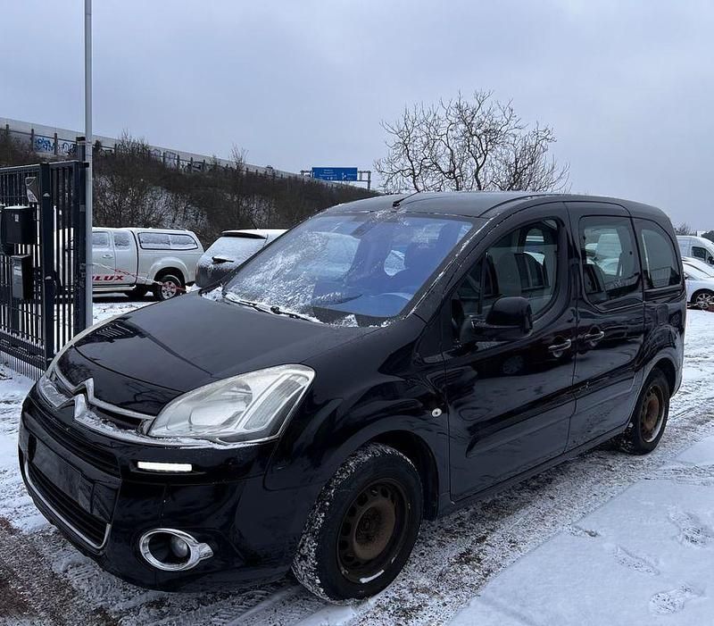 Gebraucht Citroën Berlingo SELECTION 120 PS (88 kW) 2015 Schwarz Van / Kleinbus