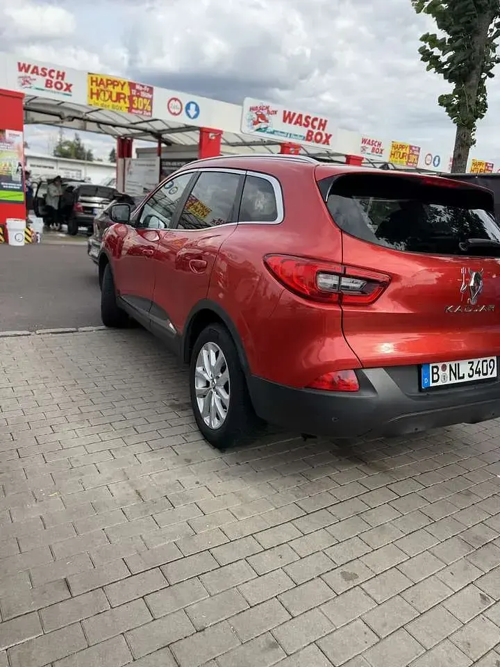 Gebraucht Renault Kadjar Experience 131 PS (96 kW) 2015 Rot SUV
