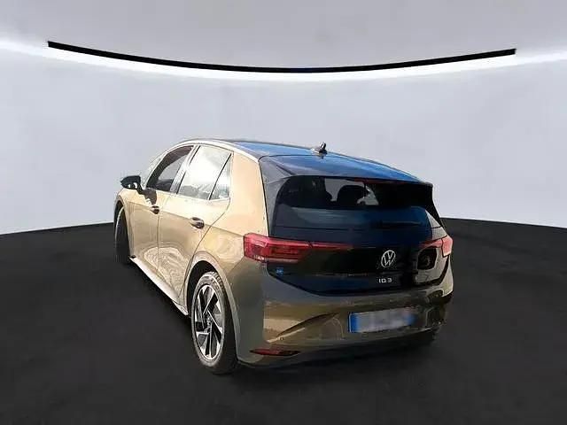 Gebraucht VW ID.3 Pro 150 kW (204 PS) 2023 Dark olivine green metallic Kleinwagen