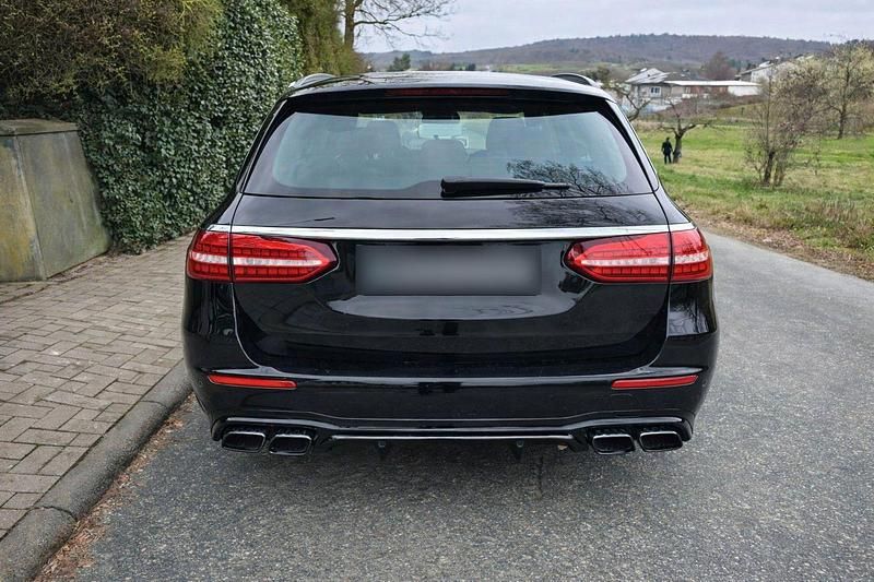 Gebraucht Mercedes E63S AMG AMG 612 PS (450 kW) 2023 Schwarz Kombi