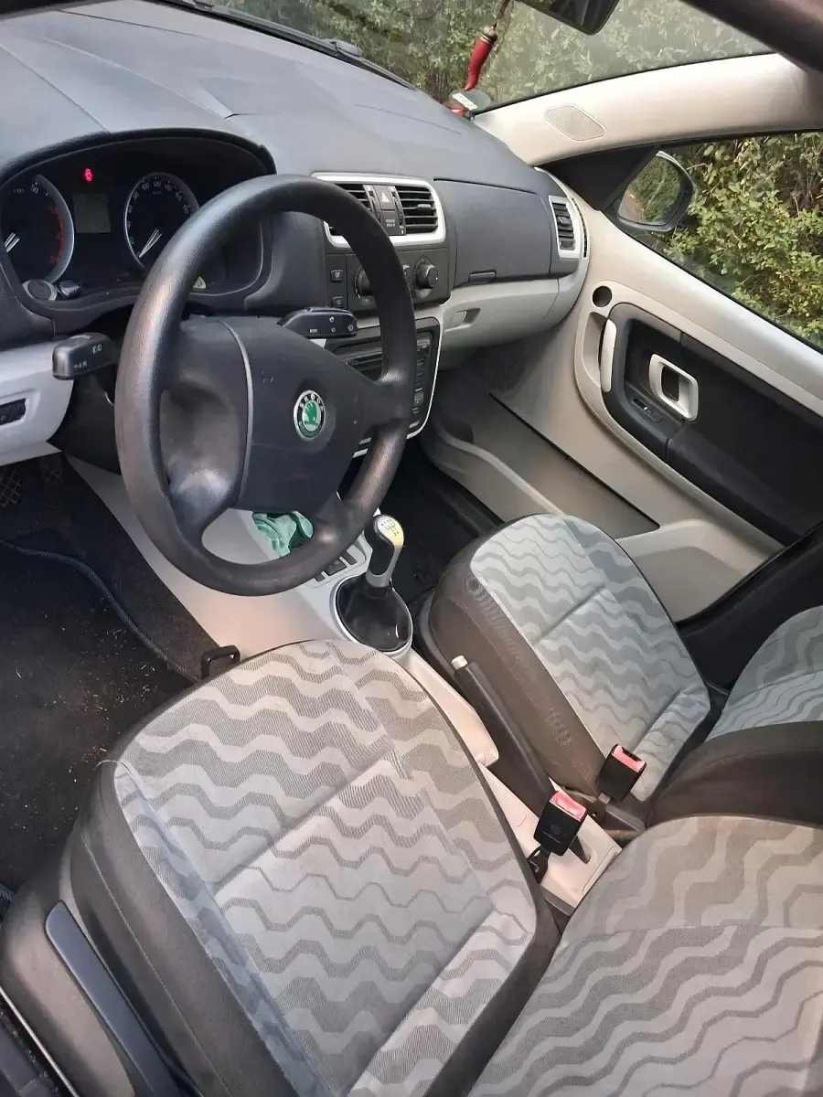 Gebraucht Skoda Roomster 86 PS (63 kW) 2006 Silber Van / Kleinbus