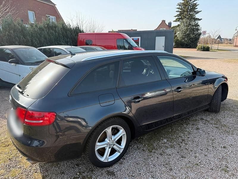 Gebraucht Audi A4 170 PS (125 kW) 2012 Schwarz Kombi