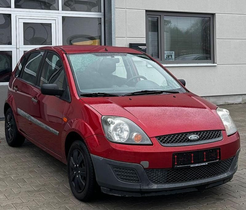 Gebraucht Ford Fiesta Ambiente 80 PS (58 kW) 2006 Rot Limousine