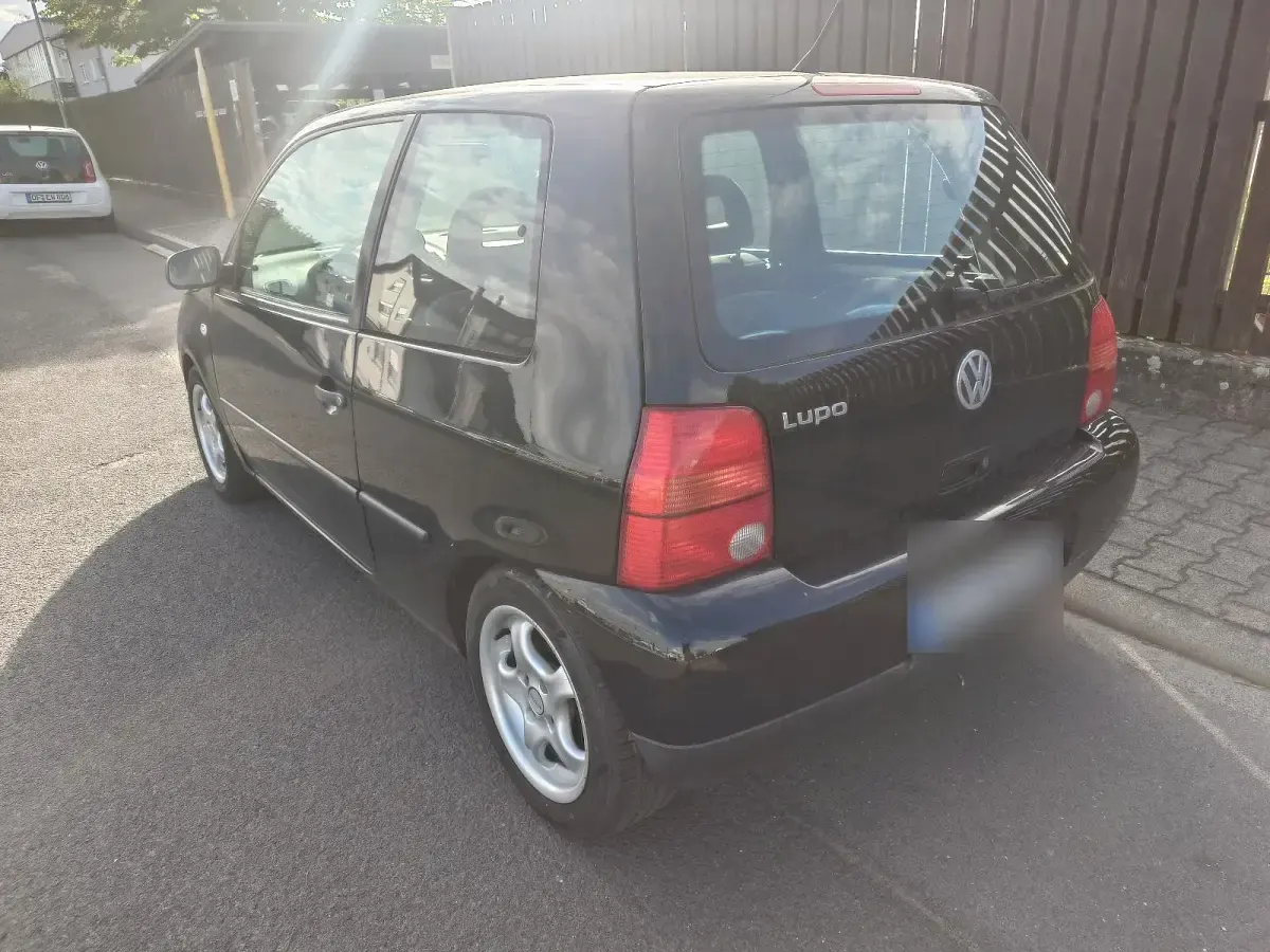 Gebraucht VW Lupo 60 PS (44 kW) 2002 Schwarz Kleinwagen