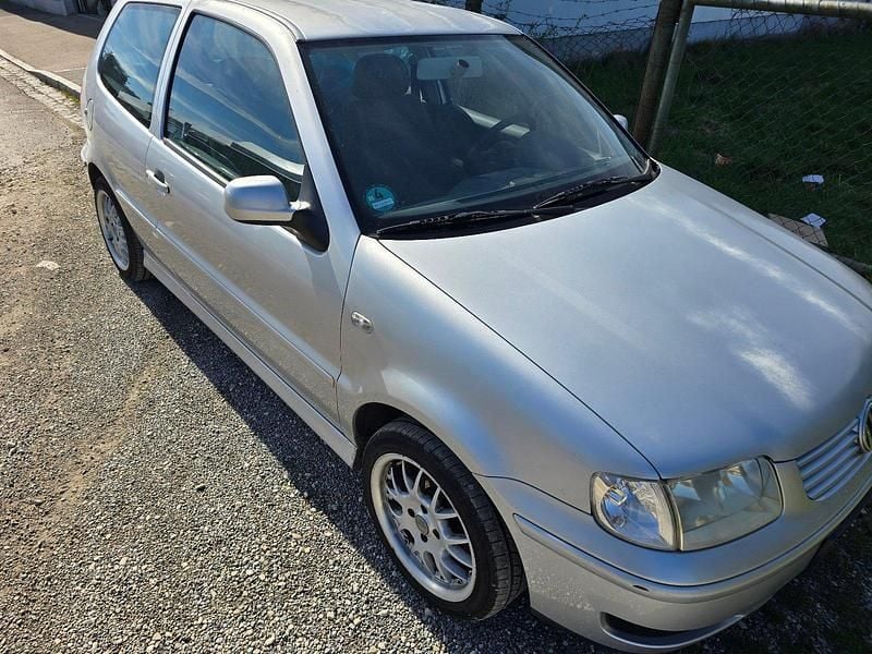 Brugt VW Polo 75 HK (55 kW) 2000 Sølv Hatchback