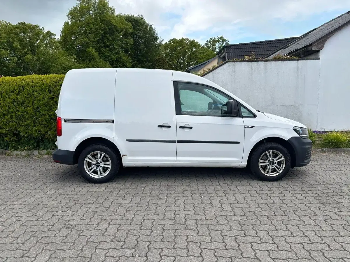 Gebraucht VW Caddy 75 PS (55 kW) 2016 Weiß Van / Kleinbus