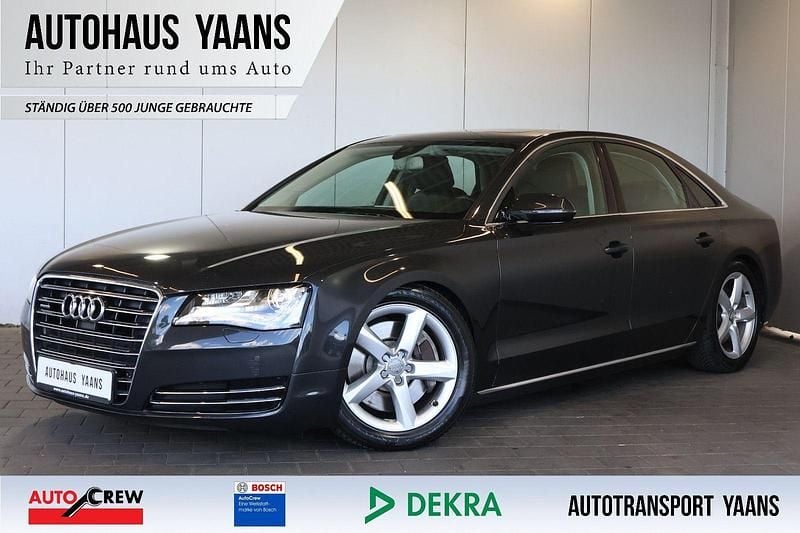 Grau Gebraucht 2010 Audi A8 Comfort Limousine | 12.489 € (Superpreis) - Bild 1/4