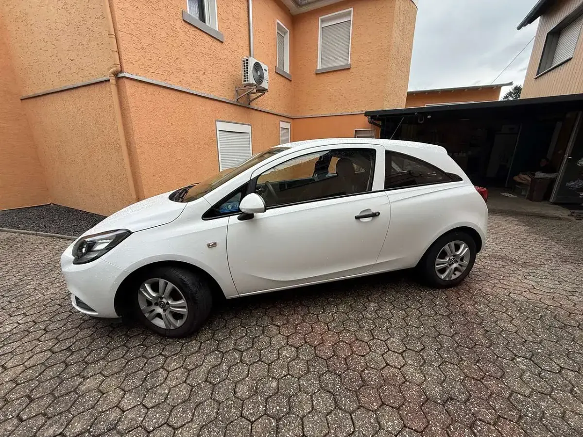 Gebraucht Opel Corsa Active 69 PS (50 kW) 2016 Weiß Kleinwagen