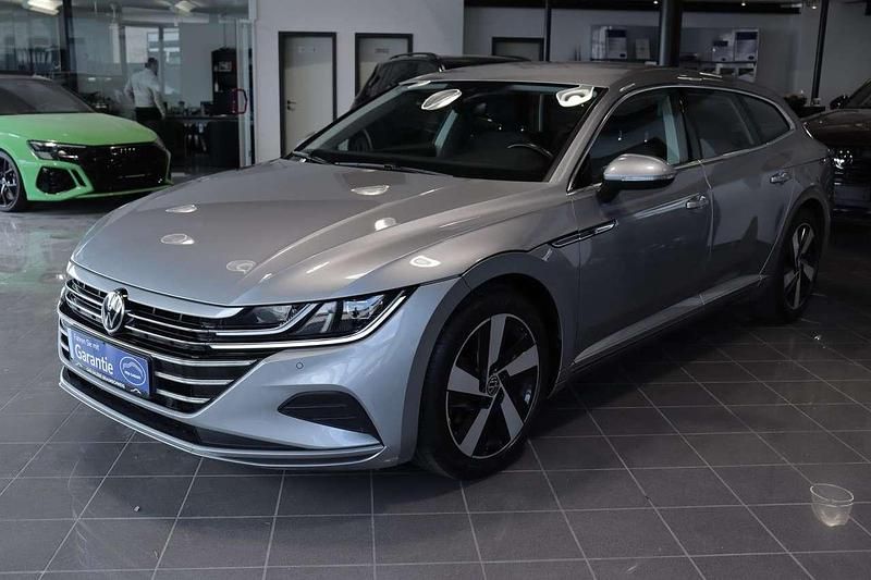 Gebraucht VW Arteon 150 PS (110 kW) 2020 Pyritsilber metallic Kombi