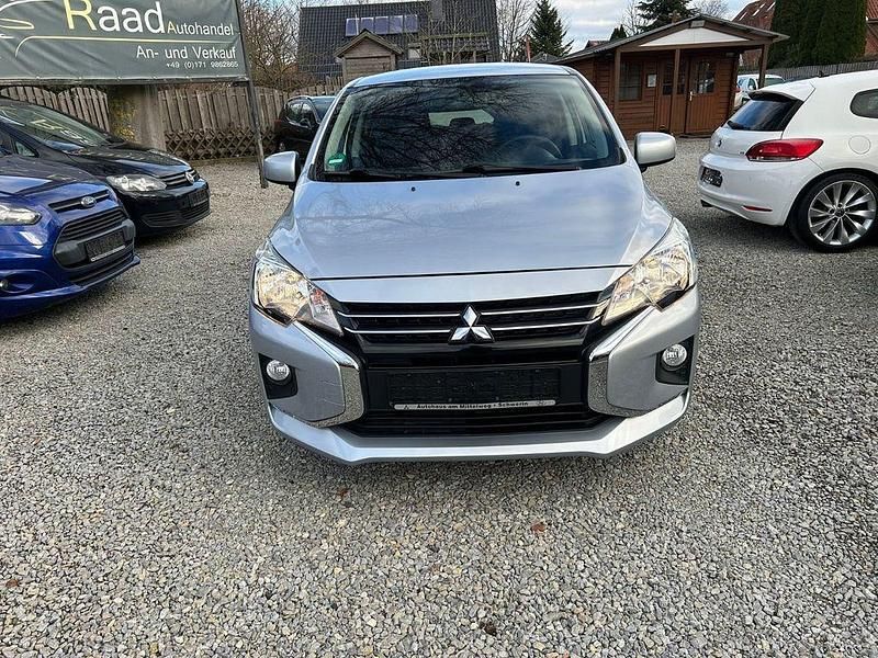 Silber Gebraucht 2022 Mitsubishi Space Star Limousine | 9.799 € (Fairer Preis) - Bild 1/4