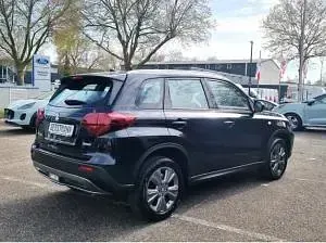 Neu Suzuki Vitara 110 PS (80 kW) 2026 Schwarz SUV