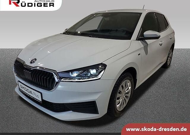 Weiß Gebraucht 2023 Skoda Fabia Tour Kleinwagen | 22.450 € (Etwas zu teuer) - Bild 1/2