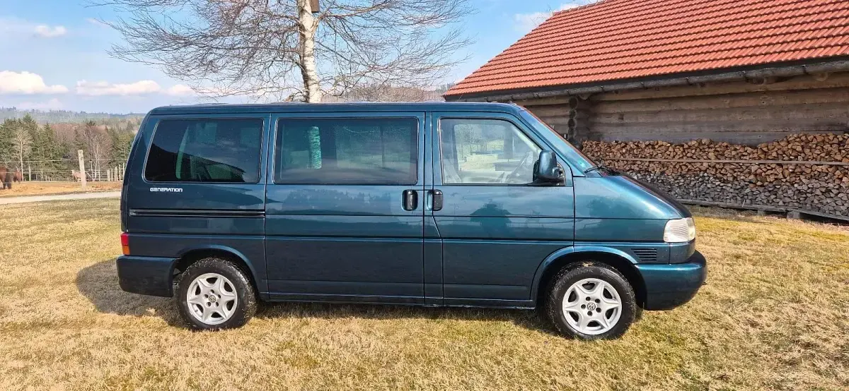 Gebraucht VW Multivan 102 PS (75 kW) 2002 Grün Van / Kleinbus