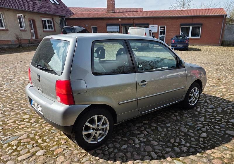 Gebraucht VW Lupo 50 PS (36 kW) 2004 Grau Kleinwagen