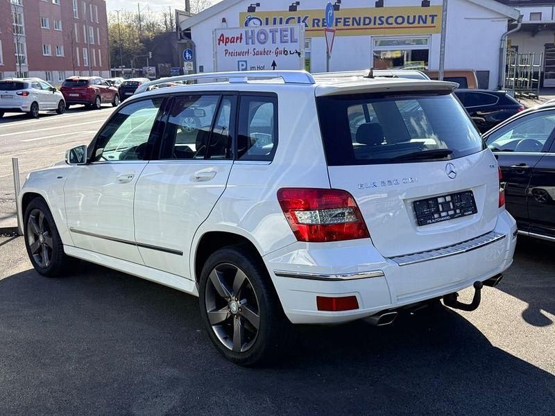 Gebraucht Mercedes GLK220 170 PS (125 kW) 2012 Weiß SUV